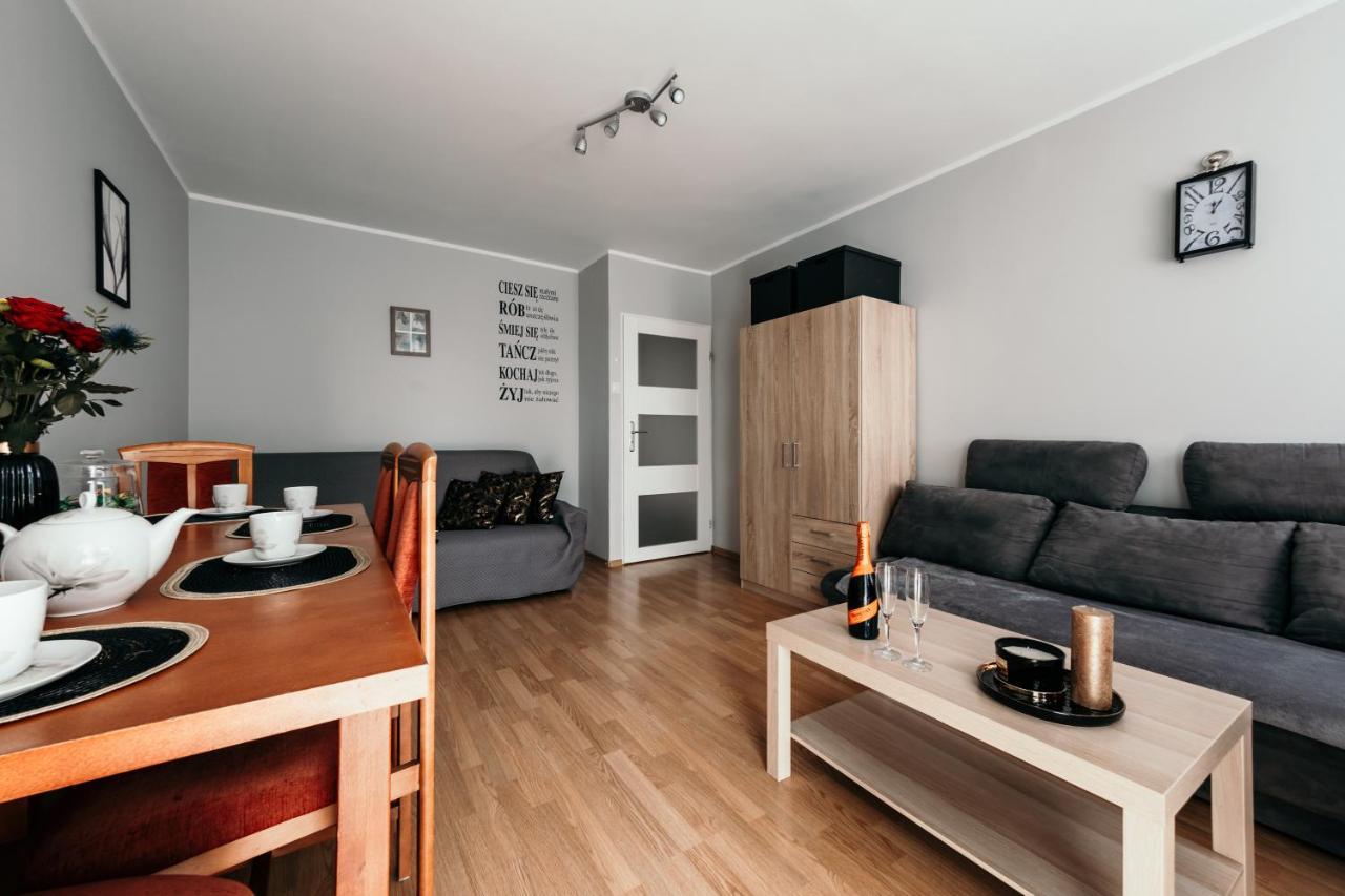 Spacious 3 Bedroom Apartament Near Olivia Business Center Gdańsk Exterior foto